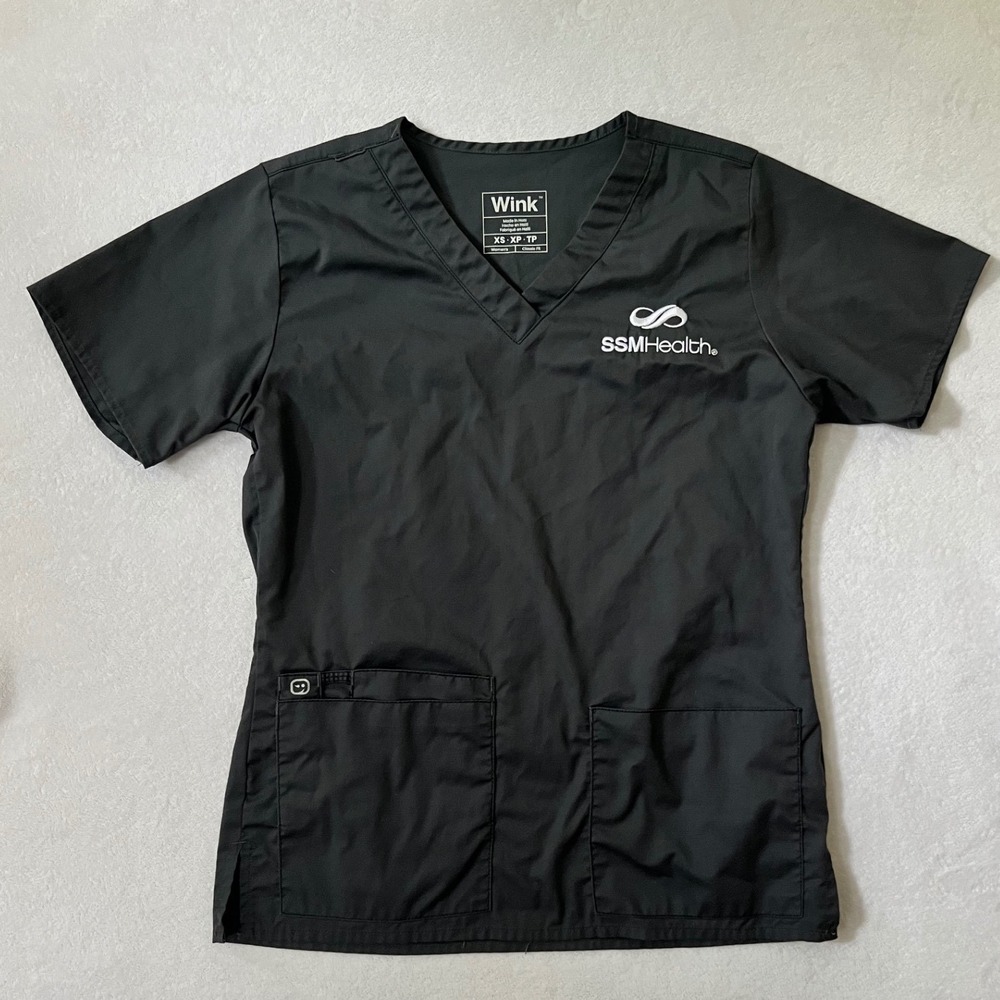 Wink Scrub Top Black SSM Health Embroidered V-Neck XS 2 Pack - Picture 3 of 7
